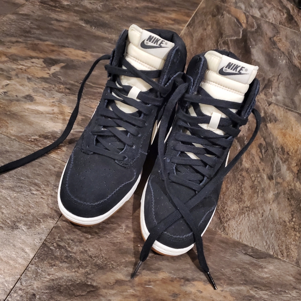 Nike Dunk Sky HI